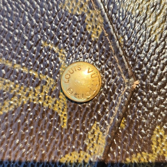 Louis Vuitton Vintage Monogram Double Snap Wallet - Picture 6 of 14